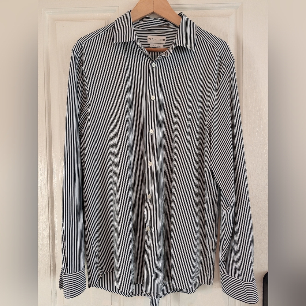 Zara Men's Black and White Vertical Stripe Button-Down Shirt-Italian Fabric